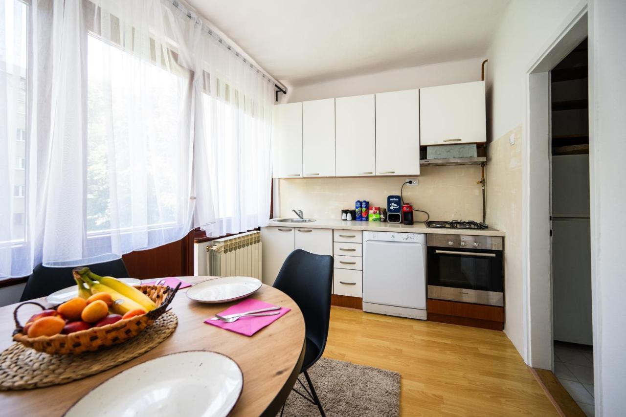 Cozy One-Bedroom Apartment Near City Center SJJ Esterno foto